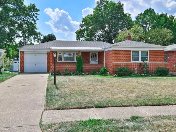 5447 Cannas Dr, Cincinnati, OH 45238