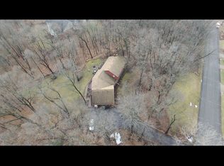 8215 Kiowa Trl, Pinckney, MI 48169