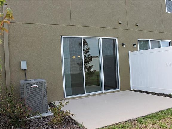 4th image of 7011 Woodchase Glen Dr