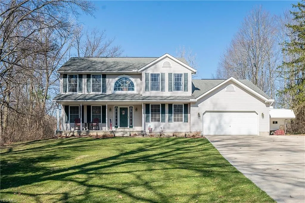 285 Connecticut Way photo 1