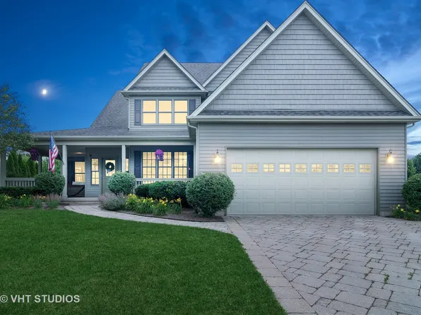 878 Citizen Ave, Elburn, IL 60119