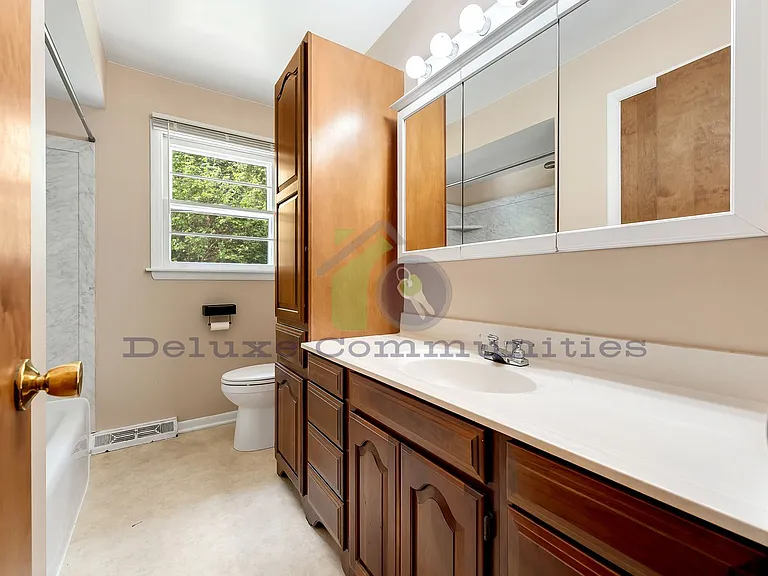 1244 Katrina Dr SE — Photo 20