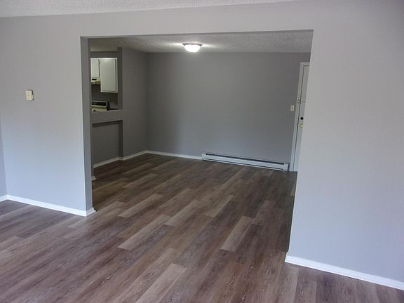 5th image of 296 Main St #205