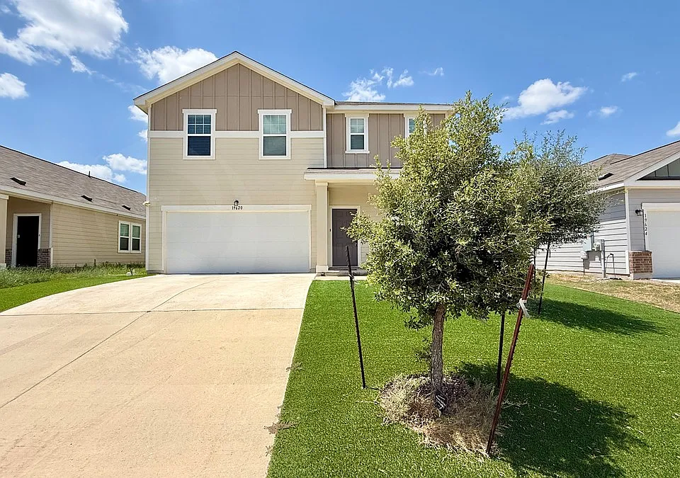 19620 Cloudy Bay Dr
