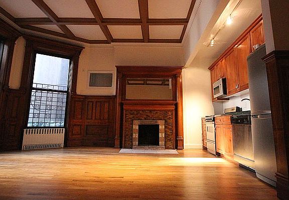 2nd image of 307 W 83rd St APT 2B