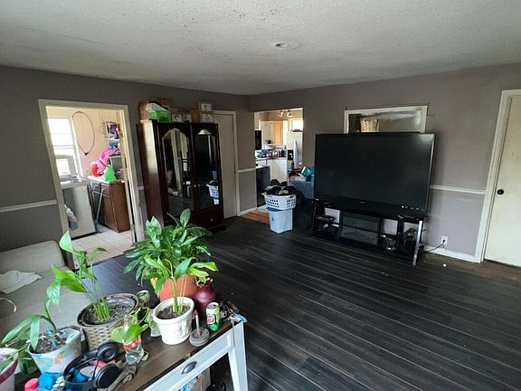 5th image of 6355 Palos Cir