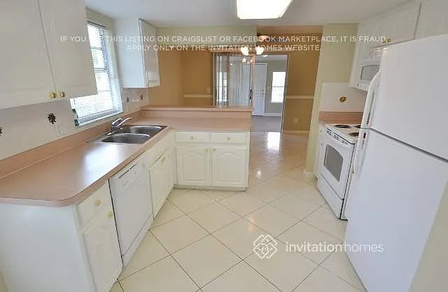 10929 Brightside Dr — Photo 3