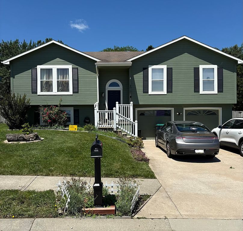 1001 SE Eastridge Dr - Property Image