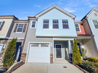 14 Bordeaux Dr, Clayton, NC 27527