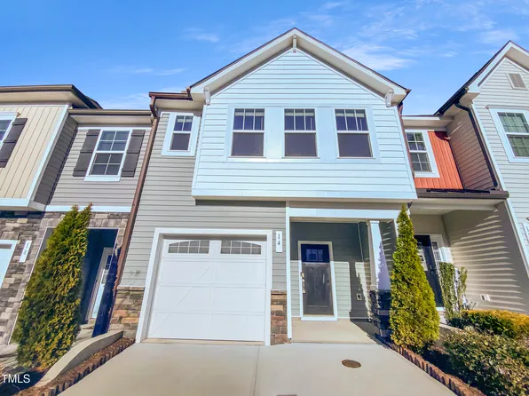 14 Bordeaux Dr, Clayton, NC 27527