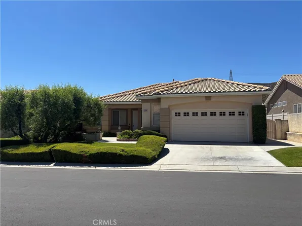 4913 Singing Hills Dr, Banning, CA 92220