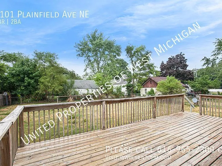 3101 Plainfield Ave NE — Photo 17