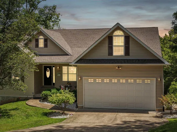 1075 S Lakeview Dr, De Soto, MO 63020