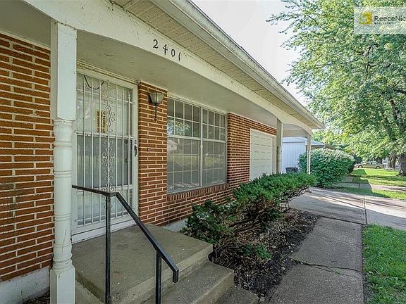 2nd image of 2401 Park Ave