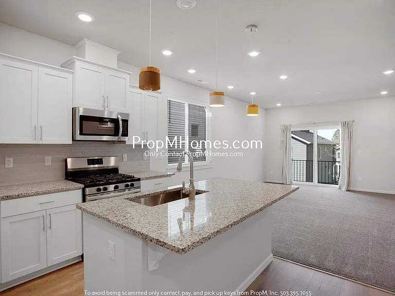 10709 SW 72nd Ave — Photo 7