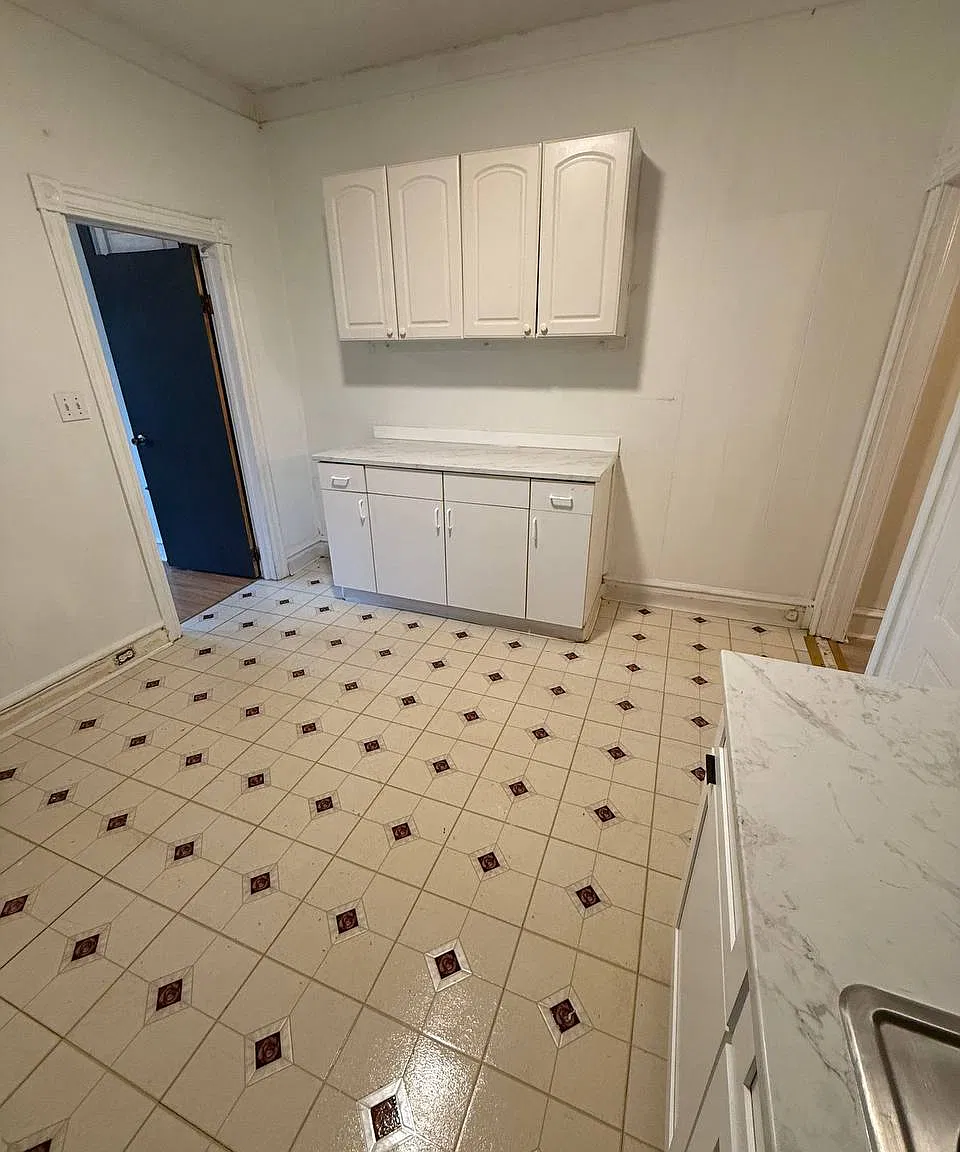 1 bed, 750 sqft, $1,200 — Photo 3