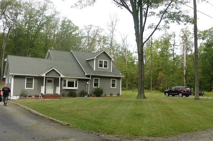 1st image of 20 Old Wood Ln