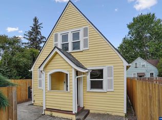 1085 15th St NE, Salem, OR