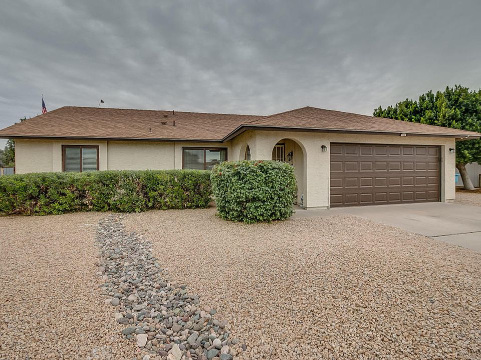 1st image of 4013 W Woodridge Dr