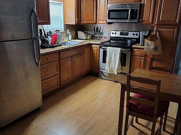 3rd image of 3496 Bunker Blvd