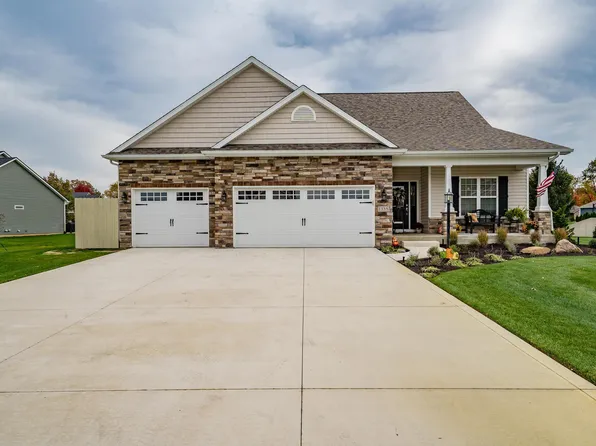 1338 S Sandal Ct, Warsaw, IN 46580