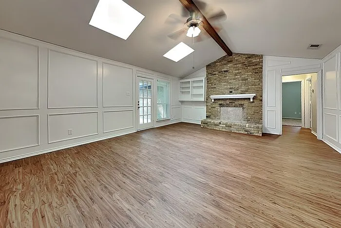 3110 Berkshire Dr — Photo 3
