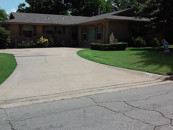 2nd image of 5604 NW Briarwood Ave