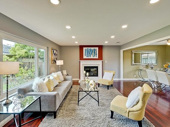 3rd image of 10408 Normandy Ct