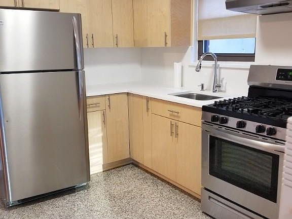 4th image of 26-09 30th St #2