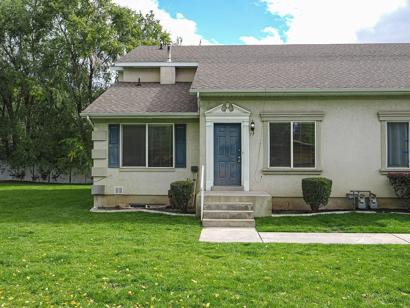 2 Bedroom, 2 Bathroom American Fork Town Home — Photo 2