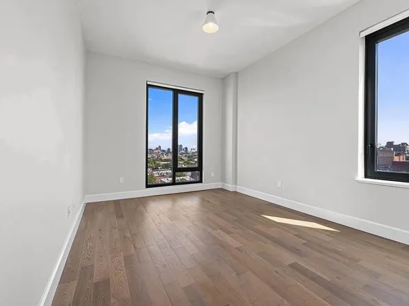 262 9th Street image 13 of 36