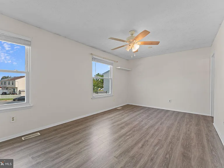 8561 Skipjack Pl — Photo 33
