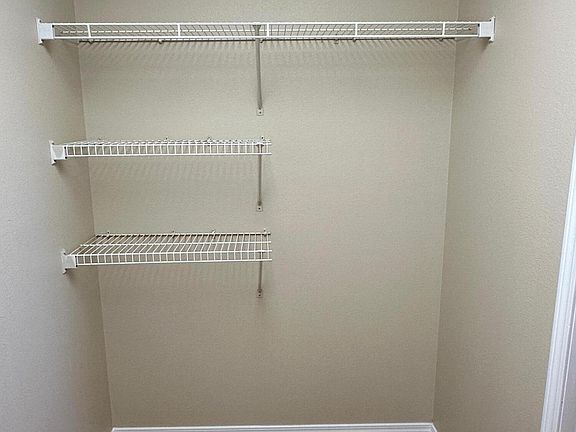 5th image of 517 Cedar Lane