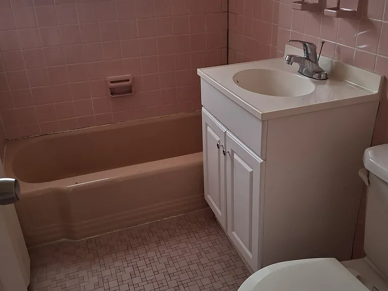 479 Broad Ave #C6 — Photo 4