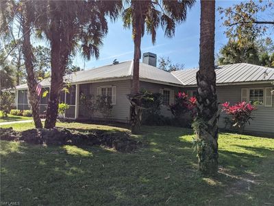 2661 6th St NW, Naples, FL, 34120
