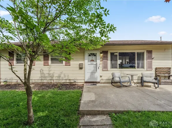 227 Lowell Rd, Xenia, OH 45385