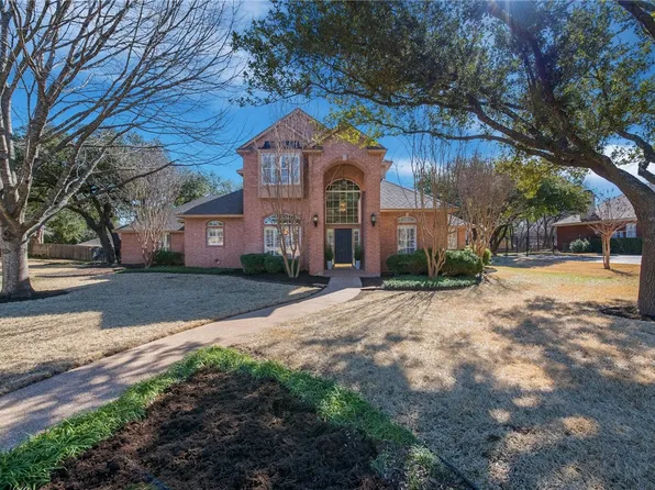 176 Stone Creek Cir, Mc Gregor, TX 76657