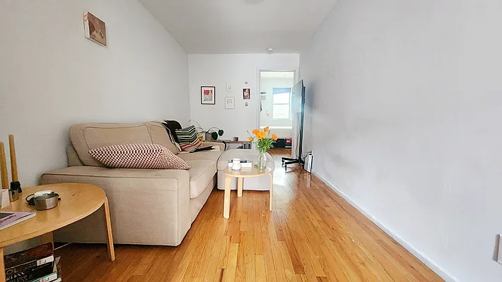 Rented by Compass | media 11