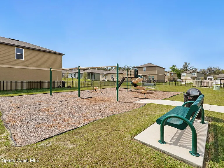 2024 Hemingway Cir — Photo 21