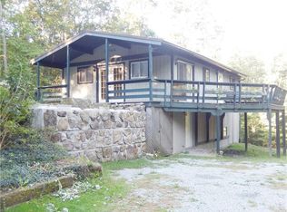 2044 Rocky Ridge Rd, Mount Pleasant, PA 15610