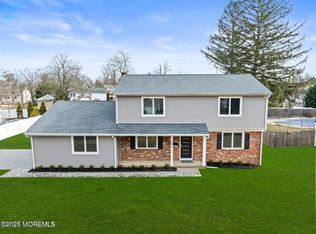 1 Robin Dr, Oakhurst, NJ 07755