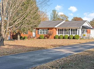 2460 Edwards Mill Rd, Hopkinsville, KY 42240