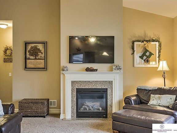 4th image of 2111 Titan Springs Dr