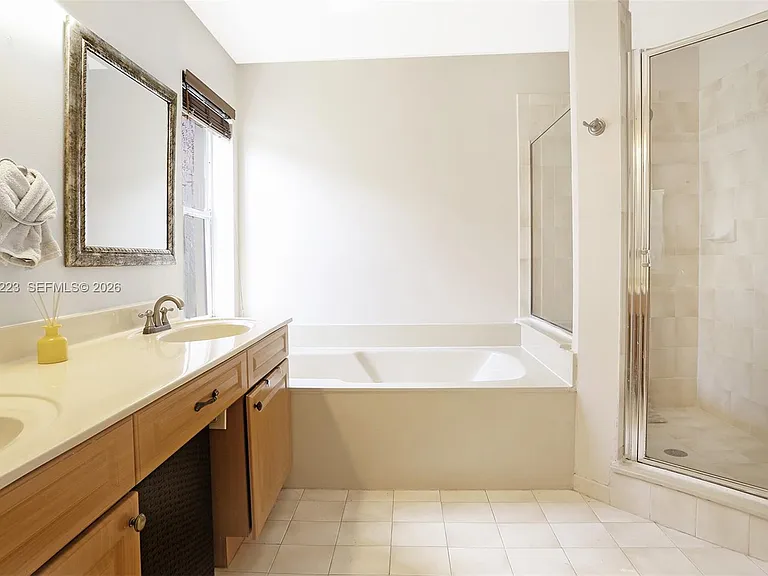 873 Sand Creek Cir — Photo 18