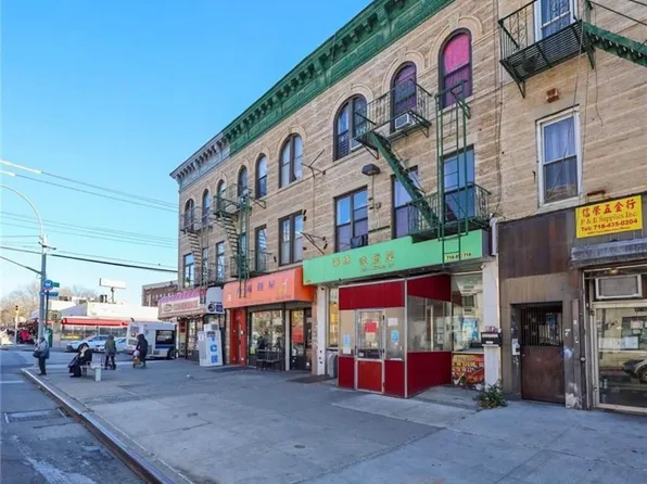 6005 Fort Hamiltn Parkway image 2 of 12