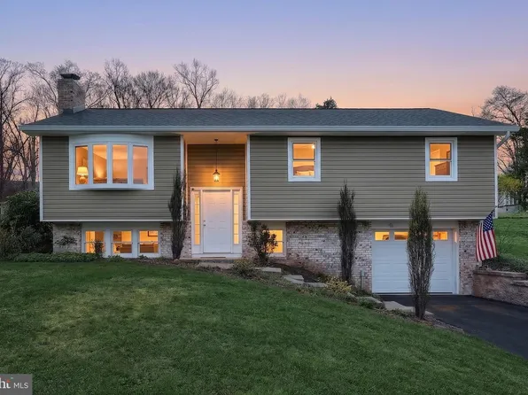 100 Bunker Hill Rd, New Cumberland, PA 17070