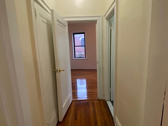 4th image of 2803 Kennedy Blvd #A8