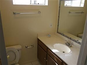 1st image of 1323 E 111th St