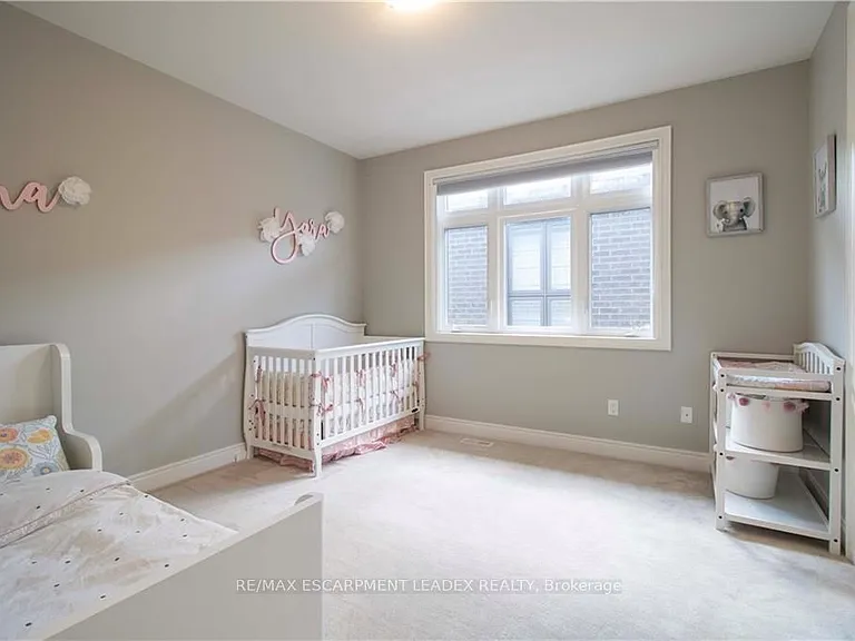19 Secinaro Ave — Photo 28