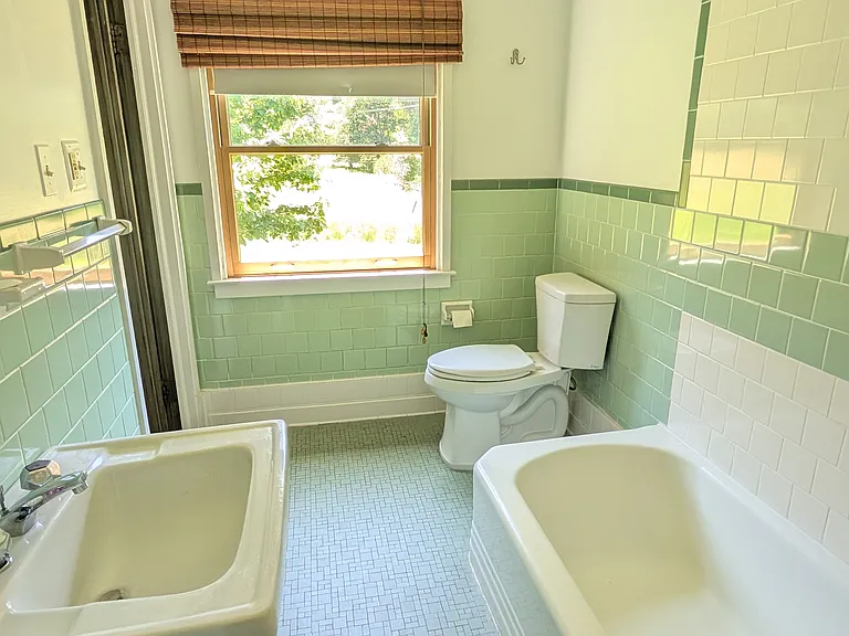 10 Hillspoint Ct — Photo 9